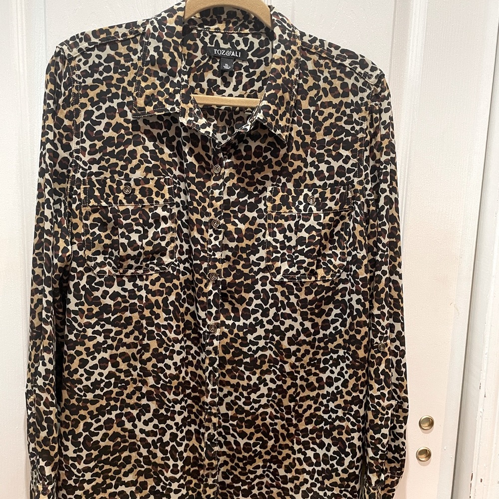 Leapard print blouse